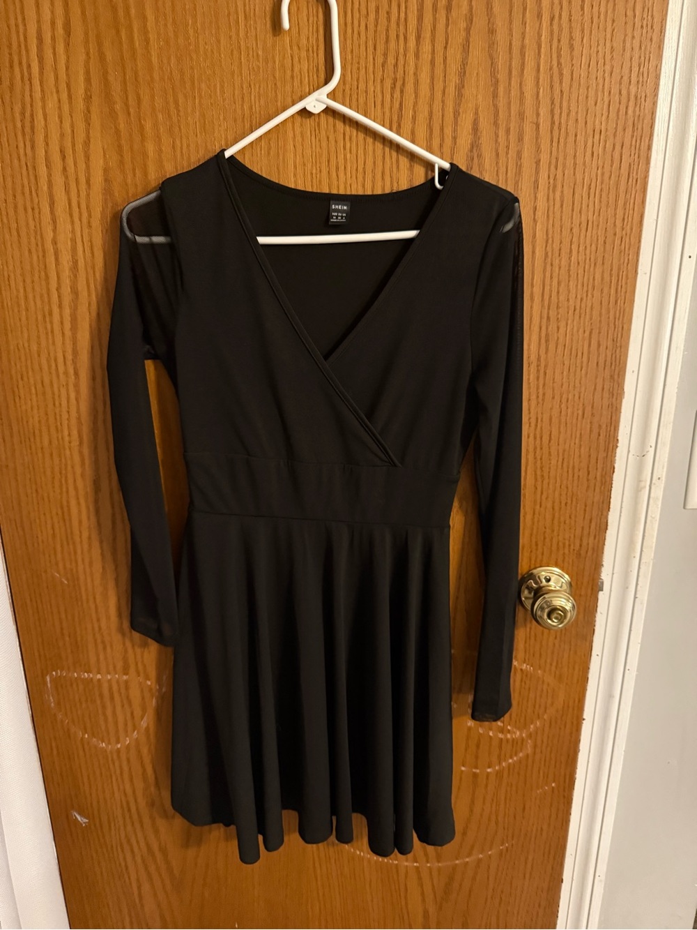 SHEIN Black Long-Sleeve Dress